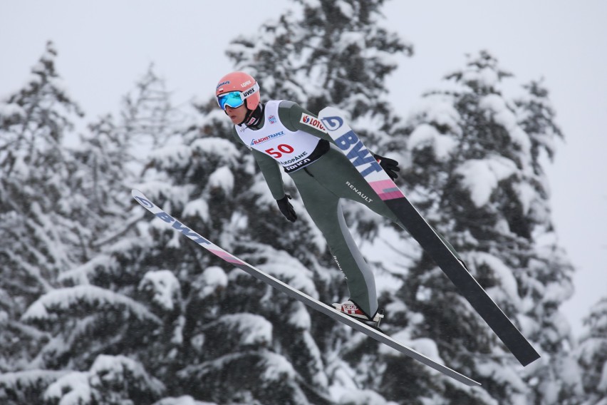Puchar Świata w skokach narciarskich. Siódme miejsce Polski w mikście w Titisee-Neustadt