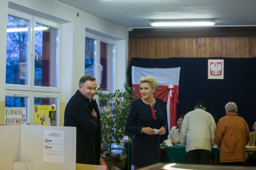 Wybory samorządowe 2018 - druga tura. Prezydent Andrzej Duda...