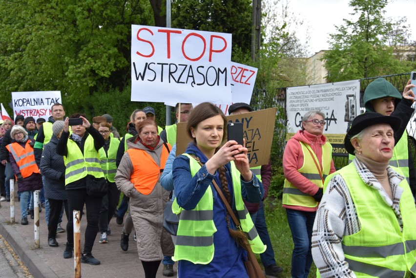 Protest przeciwko wstrząsom pod kopalnią Janina w Libiążu