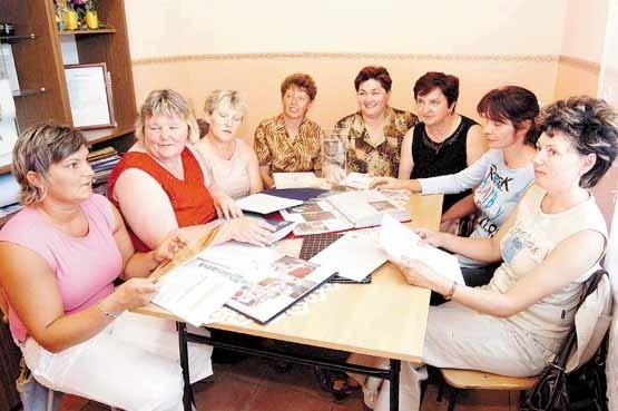 Anna Borowiec, Zofia Cyrnek, Małgorzata Buszba, Bogusława Płoszaj, Maria Kiwała-Barnat, Maria Tabaka, Barbara Surowiec i Grażyna Wilczak, czyli reprezentacja "Szalonych Bab&#8221;.