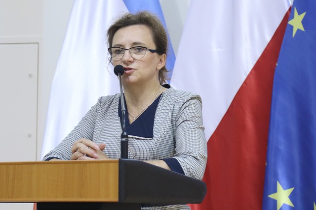 Wojewoda Agata Wojtyszek spotkała się z samorządowcami i wyjaśniła szczegóły funkcjonowania rządowego programu.