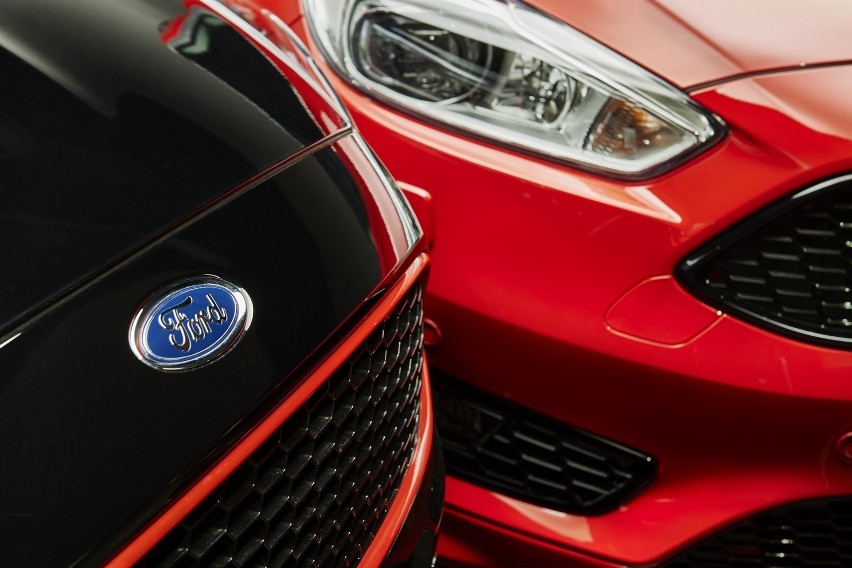 Ford wprowadza na rynek dwie stylowe i usportowione edycje...