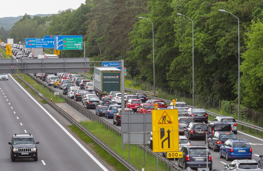 Długi powrót znad morza. Zator na A6 pod Szczecinem, czyli niedziela w korku