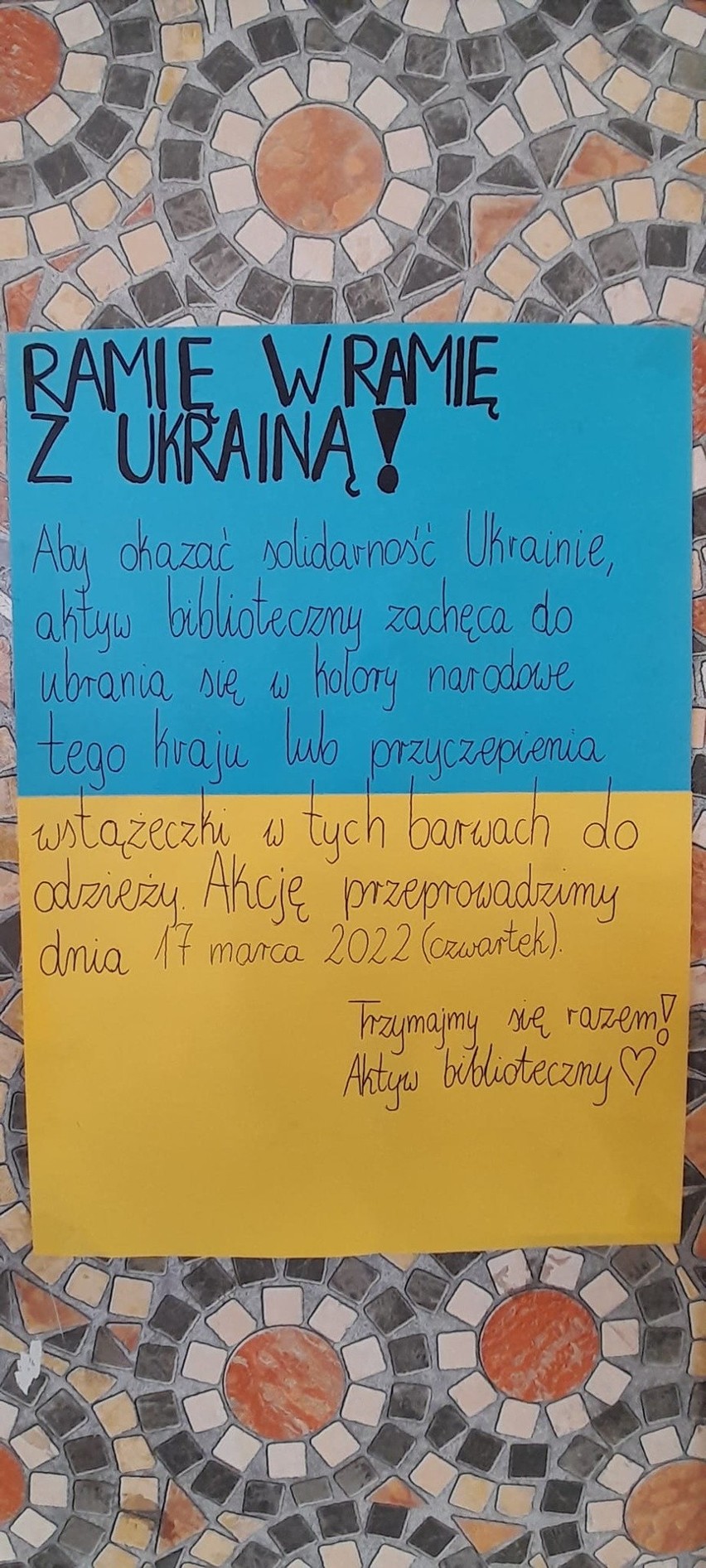 Uczniowie w tucholskich szkołach solidaryzują się z Ukrainą [zdjęcia]