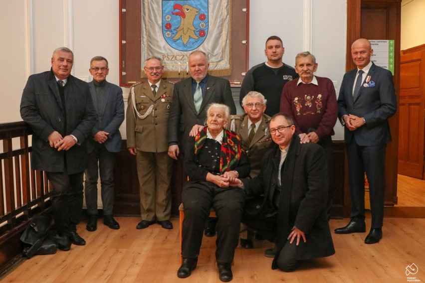 Wręczanie odznaczeń za pielęgnowanie pamięci