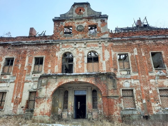 Co stanowią nowe przepisy? Odliczeniu od podatku podlegają wydatki poniesione na prace konserwatorskie, restauratorskie roboty budowlane, zgodne z pozwoleniami lub zaleceniami wojewódzkiego konserwatora zabytków.