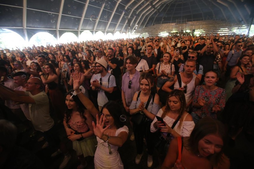 Koncerty trzeciego dnia Fest Festivalu 2022 w Parku Śląskim.