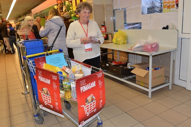 Leokadia Obarska z Łącznej od 27 lat jest wolontariuszką Caritas Diecezji Kieleckiej. - Warto pomagać, dobro powraca - mówi