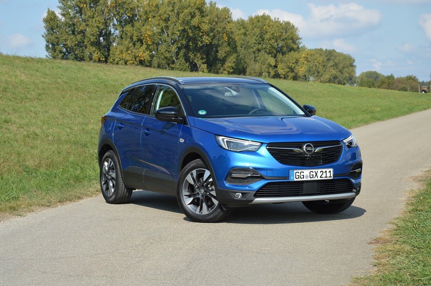 Opel Grandland X...