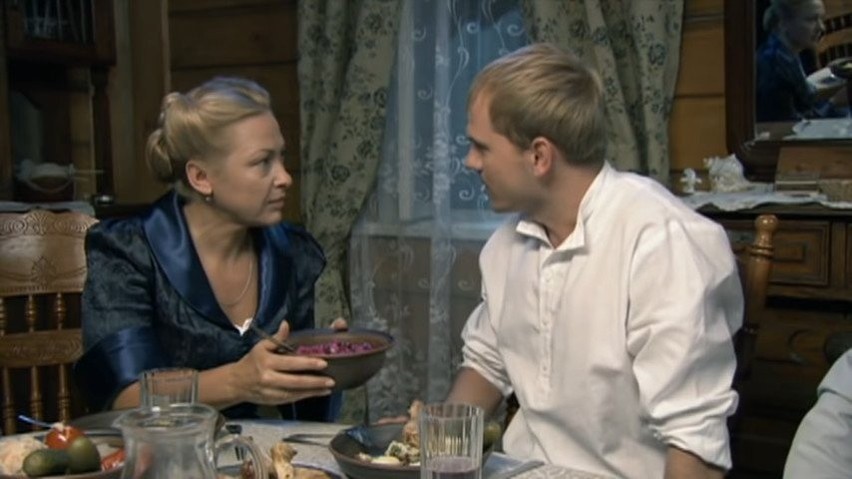 "Kozacka miłość" odcinek 61. Marysia dodaje truciznę do napoju Warwary! Olga jest bliska śmierci! Stiepan dowiaduje się, że Aliona jest w nieszczęśliwym małżeństwie! [STRESZCZENIE ODCINKA]