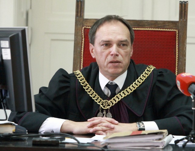 Sędzia Paweł Urbaniak wyjaśnia, że losowanie będzie dotyczyło bardzo wielu spraw: od aktów oskarżenia do różnych wniosków