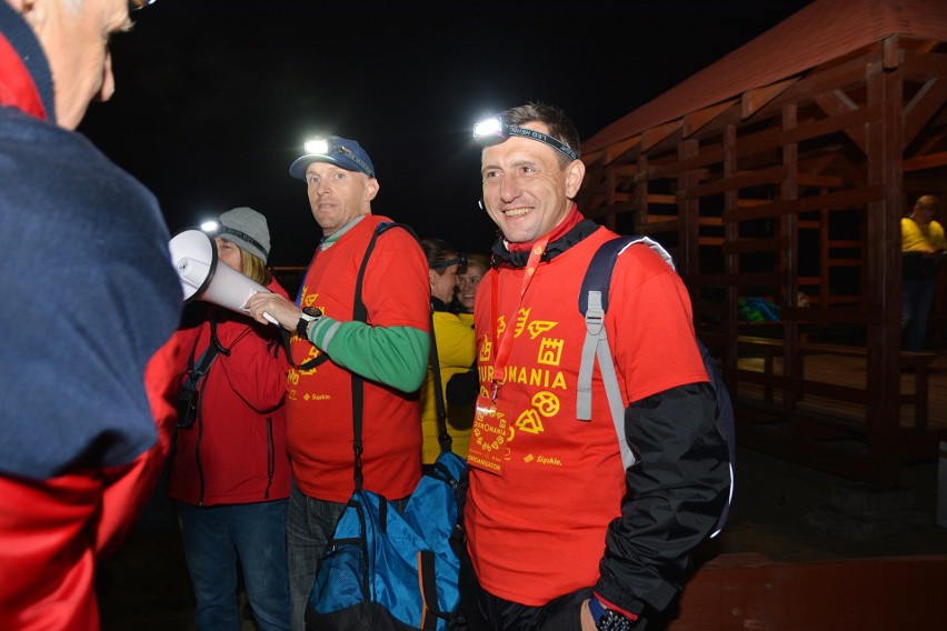 Juromania 2019. W nocnym biegu świetlika wzięło udział ponad 100 osób