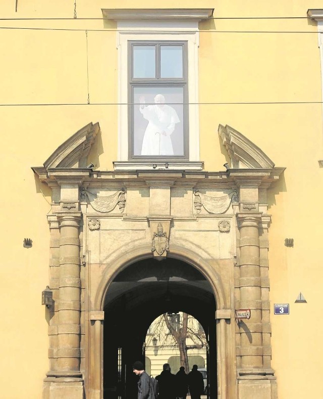 Pałac Biskupi. Papież Franciszek pojawi się w oknie papieskim