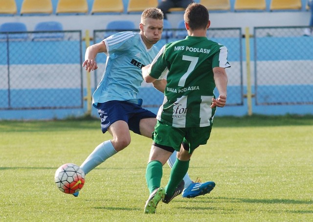 19-letni pomocnik Wiernej Małogoszcz Michał  Malinowski przechodzi testy w drugoligowym Rozwoju Katowice.