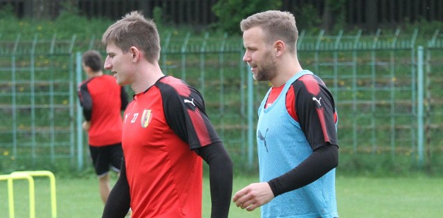 Jacek Kiełb i Radek Dejmek trenują indywidualnie pod okiem trenera Sławomira Grzesika.
