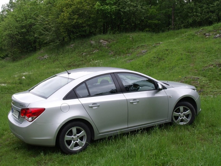 Chevrolet Cruze (2009-2014) Siostrzany model Astry IV...