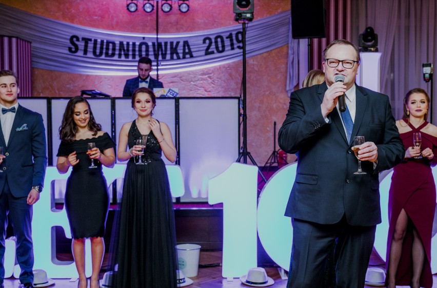 Studniówka 2019 Liceum Ogólnokształcącego im. mjr. Henryka...