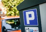 Parkowanie na ulicy. Porównanie cen w strefach płatnego parkowania na świecie