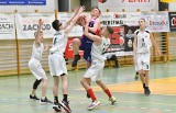 W Żarach trwają ćwierćfinały Mistrzostw Polski U-15 w koszykówce. BC Swiss Krono pokonało Koronę Kraków