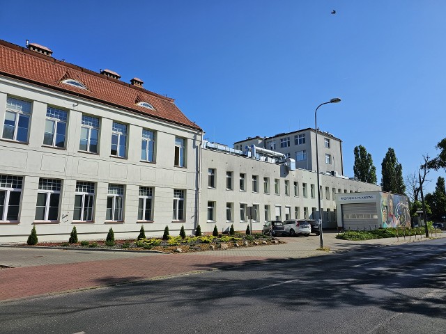 Na przełomie marca i kwietnia 2020 roku największe ognisko koronawirusa w Toruniu i regionie odkryto w miejskim szpitalu przy ul. Batorego w Toruniu.