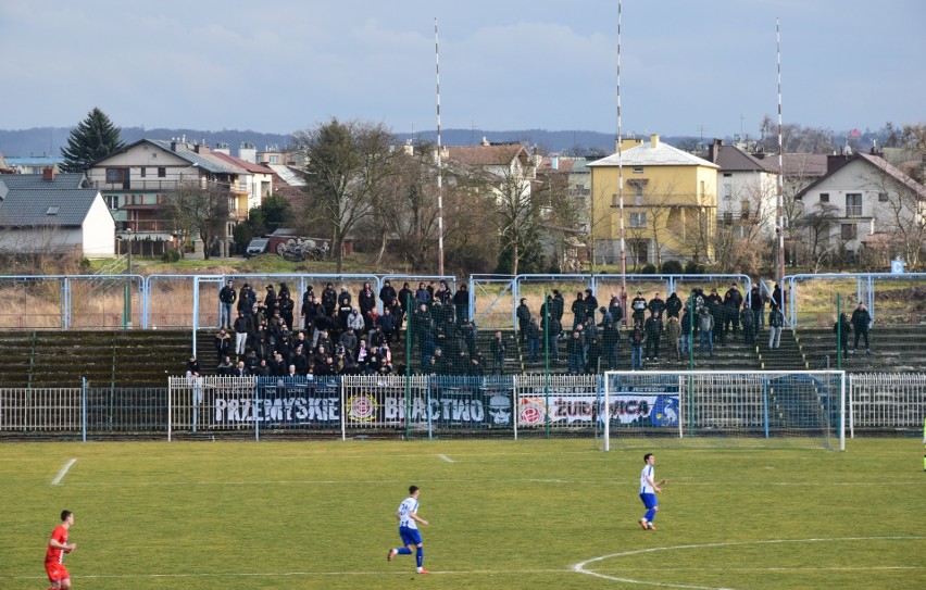 4 liga. Igloopol Dębica pokonał u siebie Polonię Przemyśl 3:0 [ZDJĘCIA KIBICÓW]