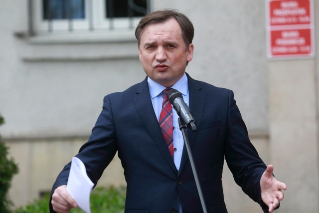 Zbigniew Ziobro pełni podwójną funkcję: ministra sprawiedliwości i prokuratora generalnego