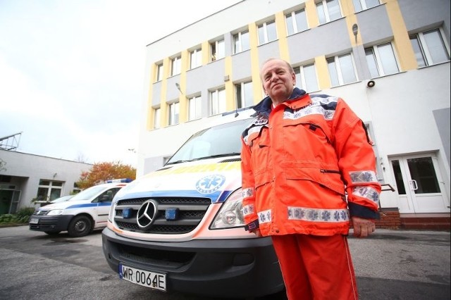 - W godzinach wieczornych i nocą, kiedy przychodnie nie pracują, albo w święta właśnie w ambulatorium rodzice chorych maluchów poszukują pomocy &#8211; mówi Jan Smutek, kierownik Ambulatorium Radomskiej Stacji Pogotowia Ratunkowego.