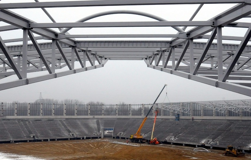Stadionem przy Krochmalnej będzie zarządzał MOSiR.
