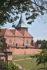 Niewybuch znaleziony w kościele w Malborku podczas prac remontowych! Pocisk znajdował się w sklepieniu