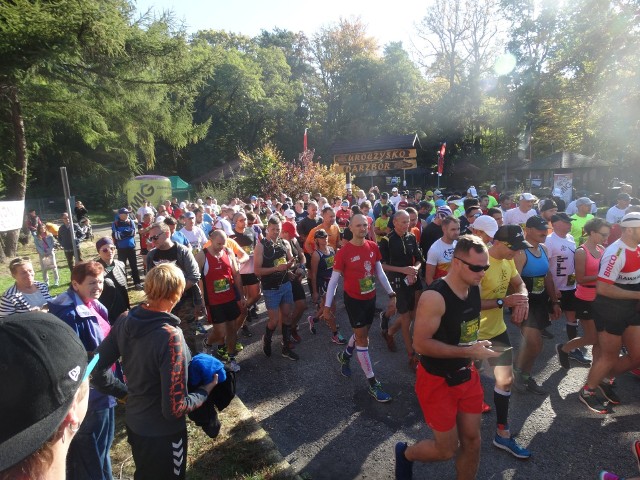 Tegoroczny Radomski Maraton Trzeźwości odbył się w Jedlni-Letnisko i zgromadził na starcie ponad 350 osób.