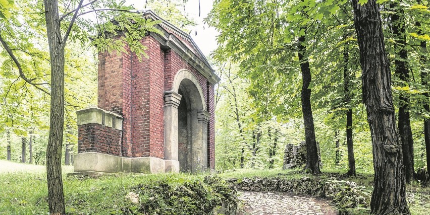 W sanktuarium piekarskim dostępni  są przewodnicy...