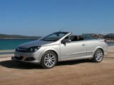 Opel Astra TwinTop kontra Audi TT