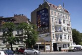 Poznań: Reklama restauracji zakryła mural francuskiego artysty [ZDJĘCIA]