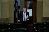 Smecz towarzyski. Przemysław Czarnek i lekcje historii o edukacji z czasów PRL