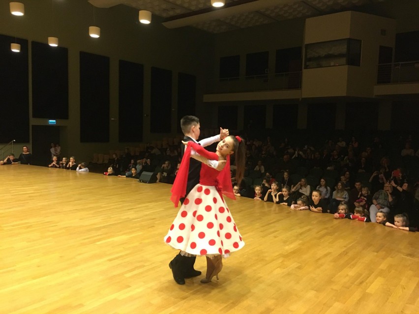 Gala Tańca Kamili Drezno w Kielcach. Tort i tańce... w szkole muzycznej [ZDJĘCIA]