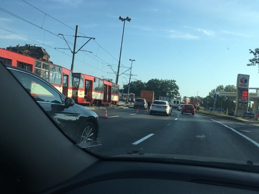 Śmiertelny wypadek w Gdańsku na Podwalu Przedmiejskim 28.08.2019. Tramwaj potrącił pieszego [zdjęcia]