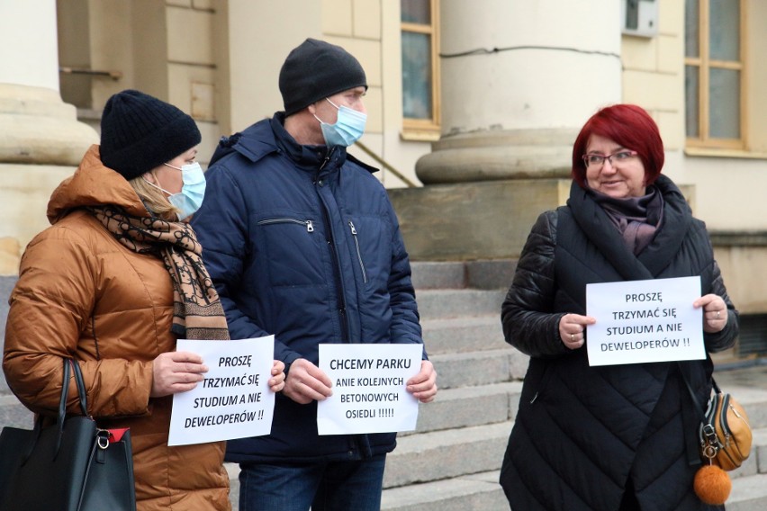 Ponikwoda protestuje. Mieszkańcy nie chcą, aby przy Goździkowej pojawiło się, wśród domków jednorodzinnych, duże osiedle mieszkaniowe