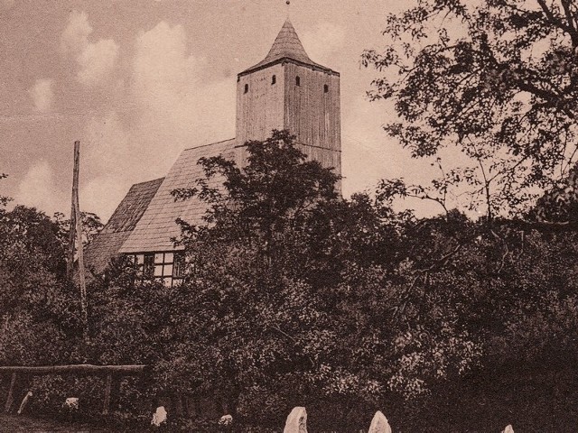 Kościół w Bukowcu w latach 30. minionego wieku.