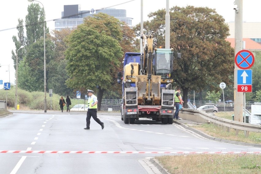 Zerwana trakcja na pl. Społecznym, Wrocław, 04.09.2015 r.