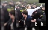 Starcia policji z protestującymi w Czarnej Dąbrówce [nagranie]