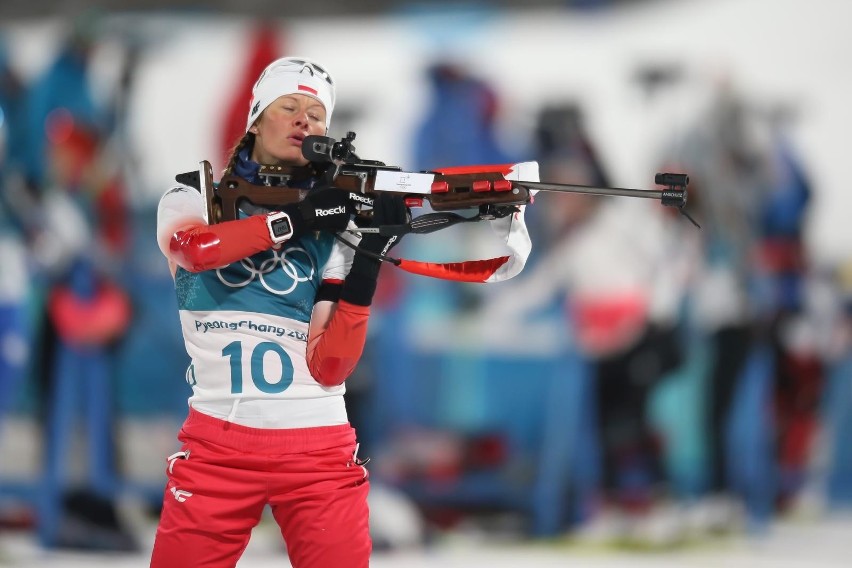 Polskie biathlonistki kiepsko spisują się od początku...