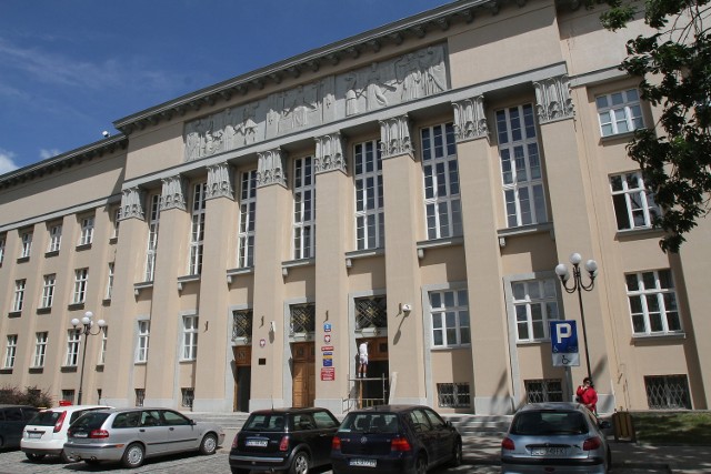 Akt oskarżenia w sprawie 10-osobowej szajki trafił już do Sądu Okręgowego w Łodzi