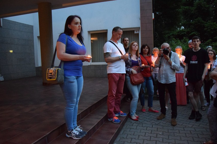 Protest przed Sądem Rejonowym w Zawierciu ZDJĘCIA