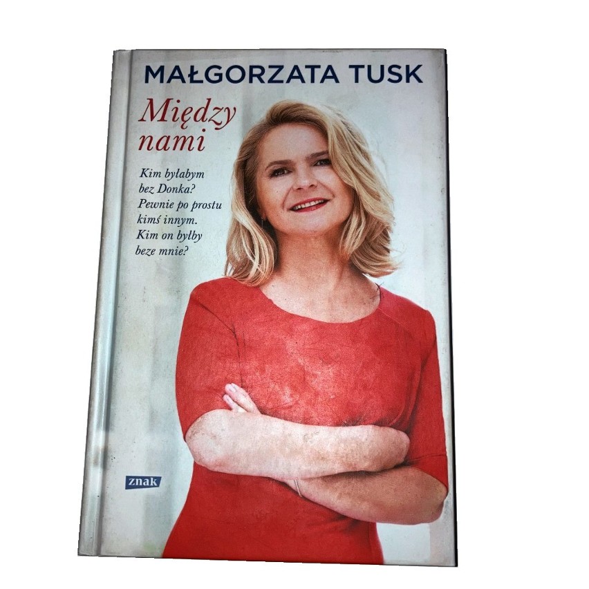 Książki z zakurzonej półki: Małgorzata Tusk, „Między nami”. Przełykanie zdechłej żaby