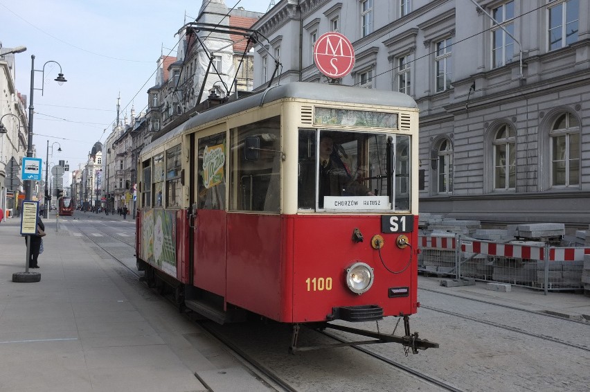 Wystawa na szynach, czyli wielkanocna edycja "Świątecznej jazdy z Muzeum Śląskim" [ZDJĘCIA]