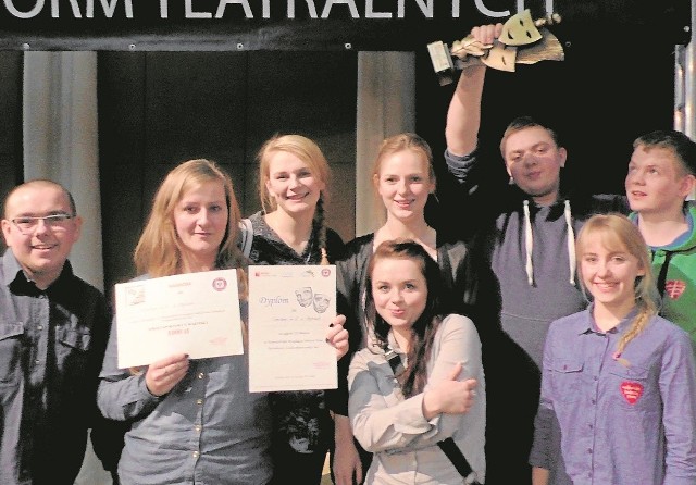 Uczniowie ze "Studio 34" z Technikum nr 2 w Chojnicach zajęli trzecie miejsce na przeglądzie wojewódzkim w Gdańsku. Nagroda cieszy, bo konkurencja w tym roku była bardzo duża