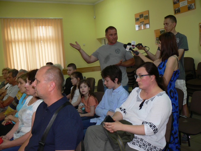 Mieszkańcy Zakrzowa nie chcą stacji telefonii komórkowej