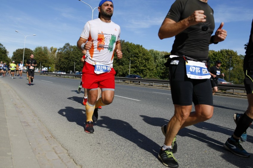 Uczestnicy Maratonu Warszawskiego 2018. Więcej zdjęć...