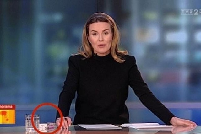Hanna Lis w "Panoramie" zapomniała schować papierosy. (fot. TVP/x-news)