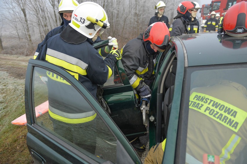 Wypadek w Duńkowiczkach pod Przemyślem. Dwie osoby ranne w zderzeniu toyoty z audi i ciężarówką [ZDJĘCIA]